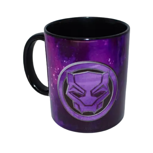 Caneca de Café Pantera Negra Pop Marvel Studios Wakanda Black Panther Super Heroi Megalomania