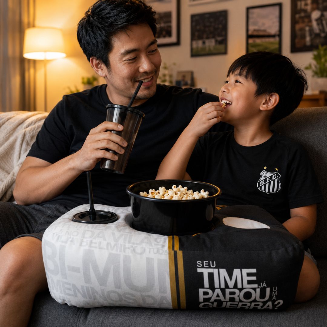 Kit Cinema Santos Seu Time Já Parou Uma Guerra Almofada Balde Pipoca Copos Filme Futebol Presente Pai - Imagem 3