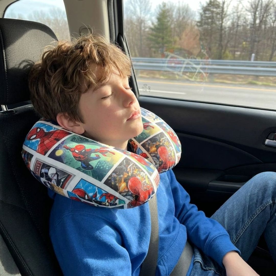 Almofada de Pescoço Infantil Homem Aranha em U Spider Man Marvel Viagem Macio Confortável Presente Apoio - Imagem 3