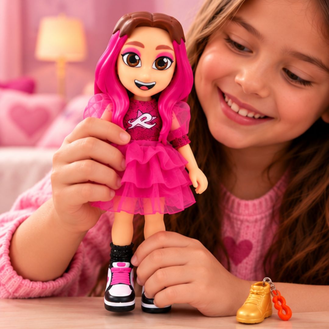 Boneca Emilly Vick Dos Rosas Musical Chaveiro Articulada Som Brinquedo Infantil Menina Brincar Youtuber Presente Criança - Imagem 4